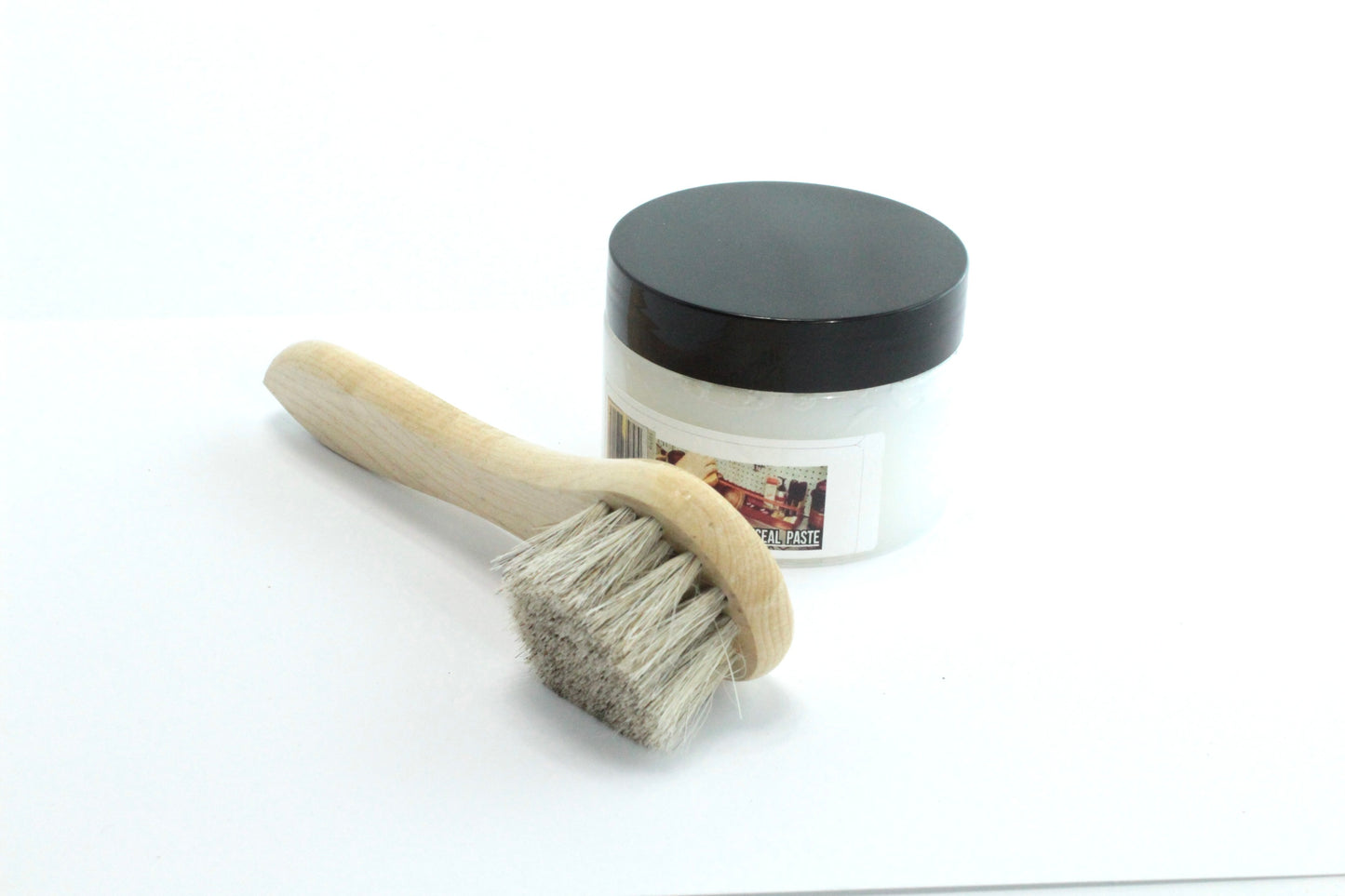 Natureseal Waterproofer & Conditioner by Aquaseal with Dauber Applicator brush